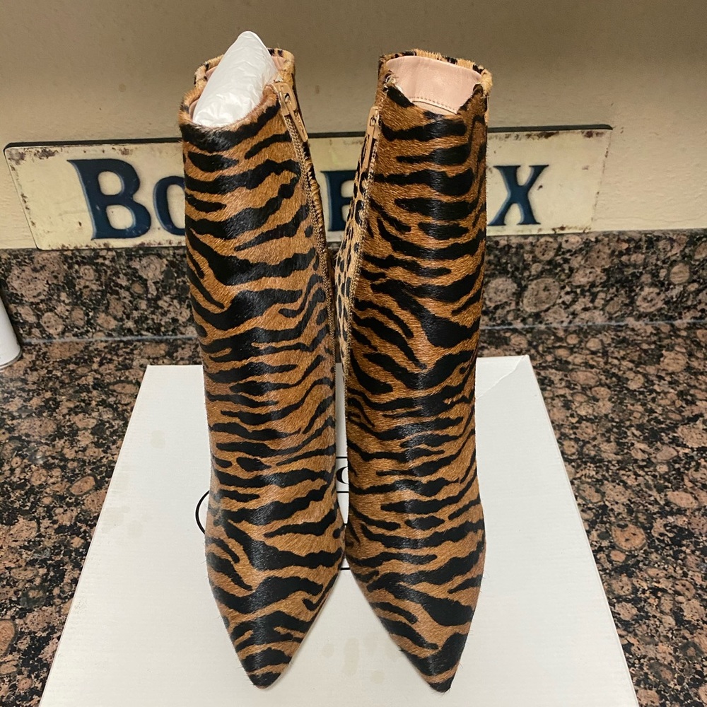 Steve Madden Women's Ashton Bootie Dress SZ 10